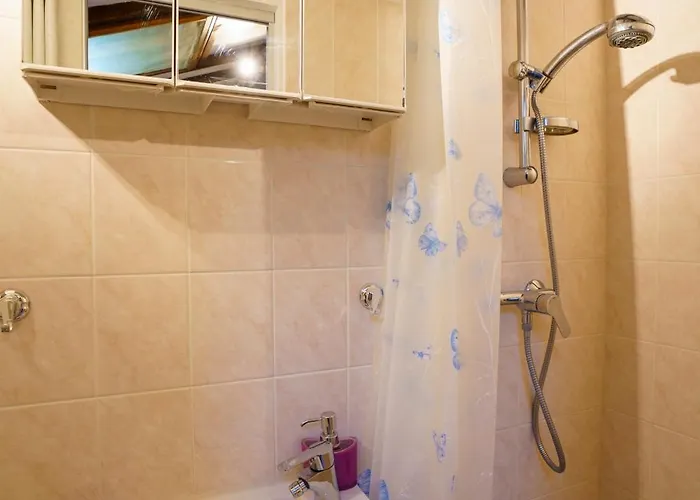 A Nostra Casetta Corsa,tania, En Bord De Ghisonaccia